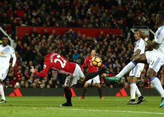 Mkhitaryan regala un golazo de taco en el 'Boxing Day'