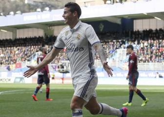 James festeja su gol número 30 con la camiseta del Madrid
