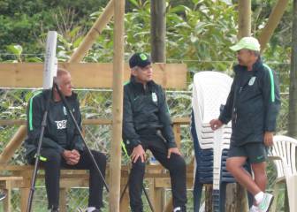 Rueda acompaña la práctica que dirige Redín antes de Alianza