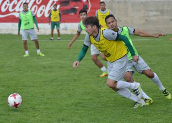 Bolivia usaría defensa de tres ante la Selección Colombia