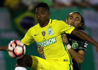 Chape y Nacional: fraternidad en la tribuna con victoria del local