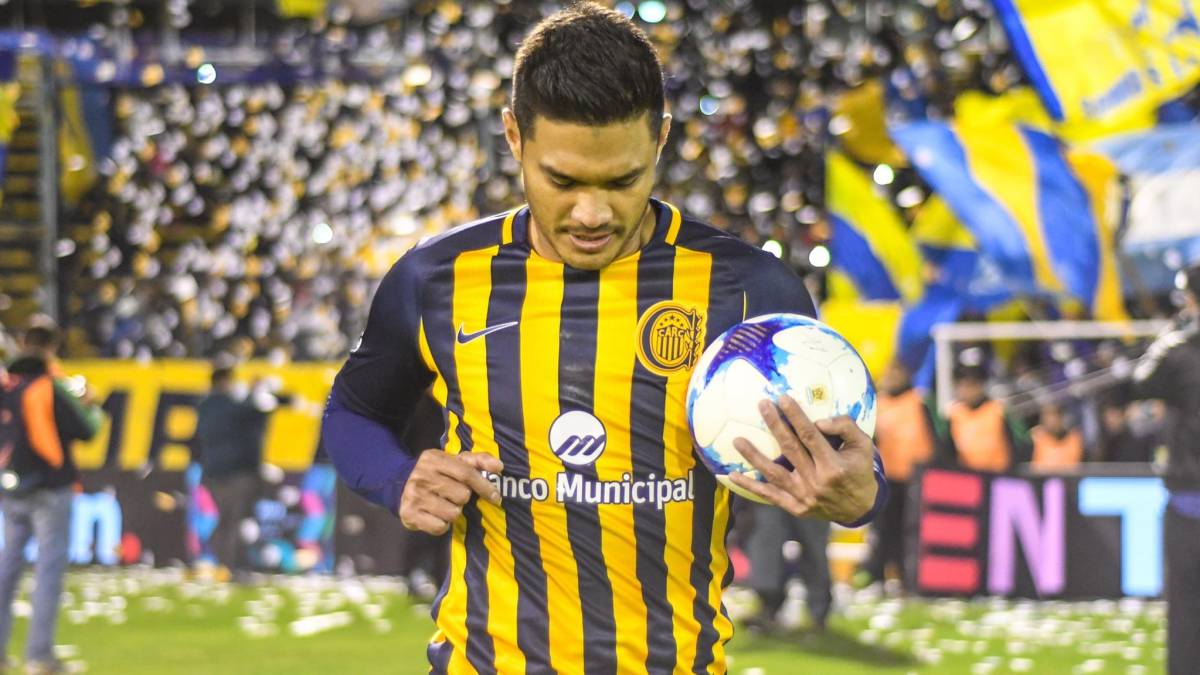 Teo Gutiérrez y una emotiva despedida de Rosario Central 