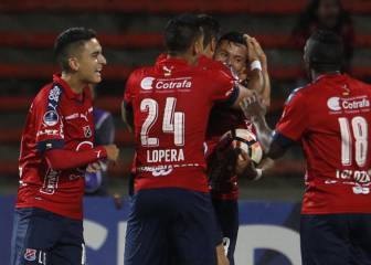 El doblete de Castro ilusionó al DIM pero no alcanzó para clasificar