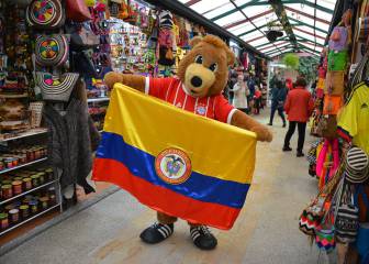 Berni, la mascota del Bayern de visita en Colombia