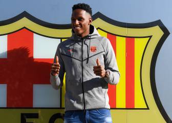 En detalle, el primer día de Yerry Mina en el Barcelona