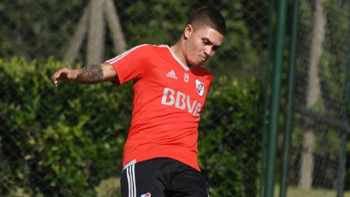 Juan Fernando Quintero ya entrena con River Plate, su contrato tiene cláusulas especiales