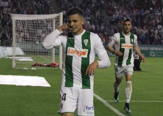 Juanjo Narváez marca doblete y Córdoba sale del descenso