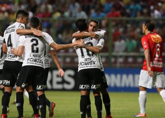 Lara 2-7 Corinthians: Festival de goles en Barquisimeto