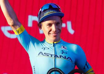 Miguel Ángel celebra en el podio del Giro de Italia