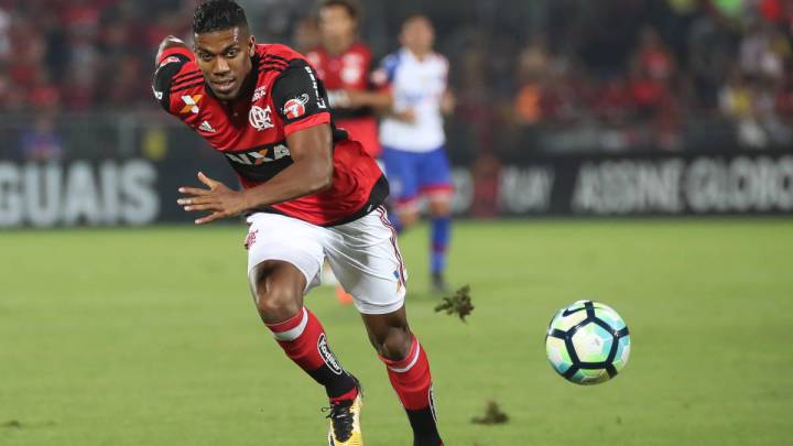 El delantero colombiano Orlando Berrío no fue incluido en la lista de jugadores inscritos por Flamengo para disputar los octavos de la Copa Libertadores