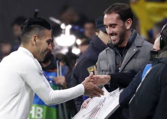 En imágenes el homenaje del Atlético a Falcao García