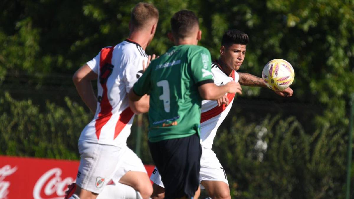 Jorge Carrascal marca golazo en reserva ante San MartÃ­n 