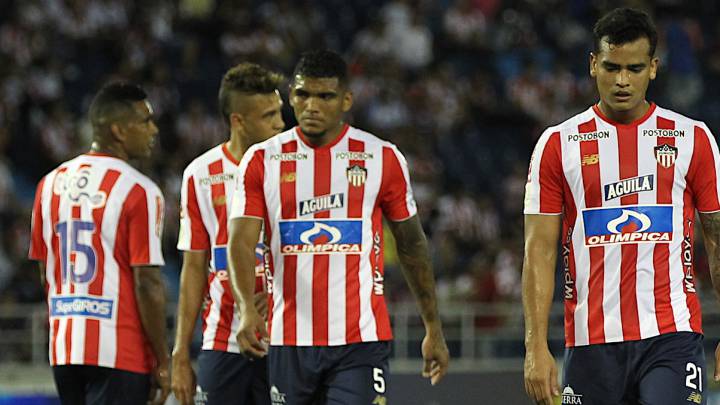 Jugadores de Junior luego de la derrota ante Palmerias por la Copa Libertadores 2019