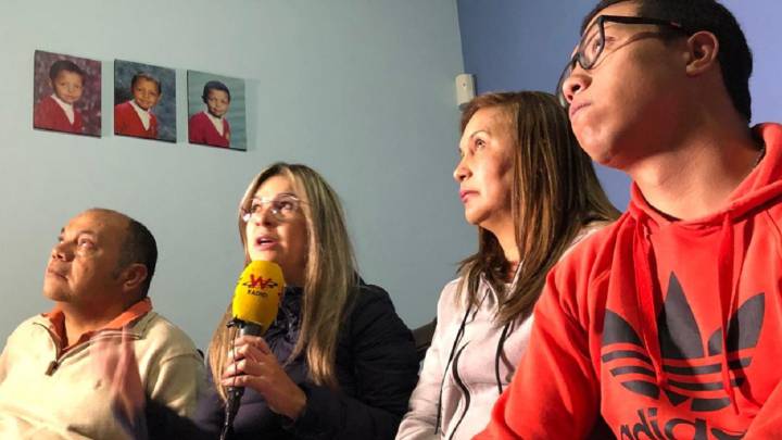 Vicky Dávila acompañó a la familia de Luis Andrés Colmenares en el estreno de la serie 'Historia de un Crimen' de Netflix.