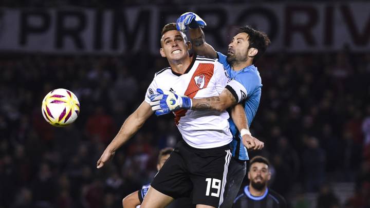 Rendimiento de Rafael Santos Borré en goleada de River Plate sobre Atlético Tucumán.