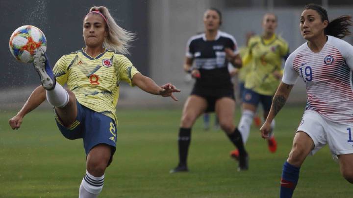 Jessica Caro, jugadora de la Selección Colombia en el partido amistoso ante Chile en Santiago
