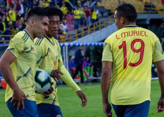 ¿Quiénes juegan con el 4-3-3, sistema que intenta Queiroz?