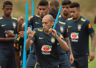 Brasil entrenó en campo de Sao Paulo: Preparación ante Perú
