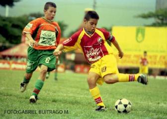 La historia detrás de la fotografía de James y Mateus