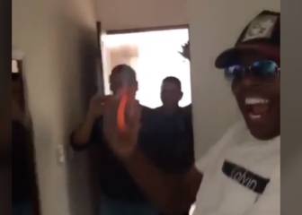 ¿Cumplió la promesa? El Tino le corta el pelo a Higuita