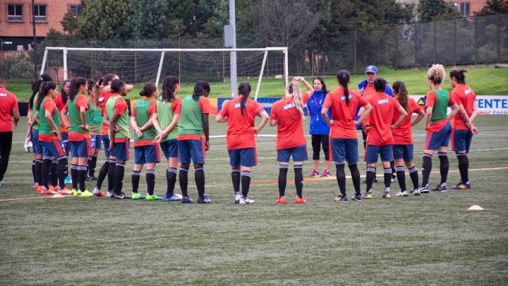 La Federación Colombiana de Fútbol definió a los 18 convocadas para la Selección Colombia Femenina que jugará en los Juegos Panamericanos