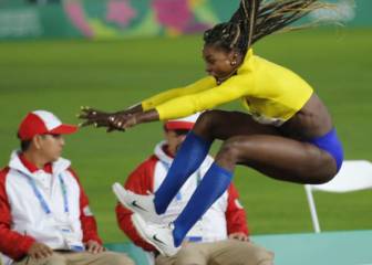 Malone es oro en salto largo; Ibargúen termina quinta