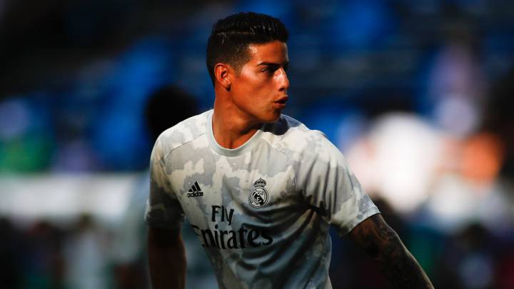 James Rodriguez hace el trabajo de calentamiento, antes de su regreso a Real Madrid después de dos años