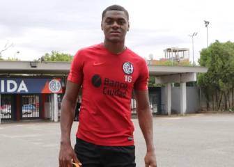 Efmamjjasond González firma contrato con San Lorenzo
