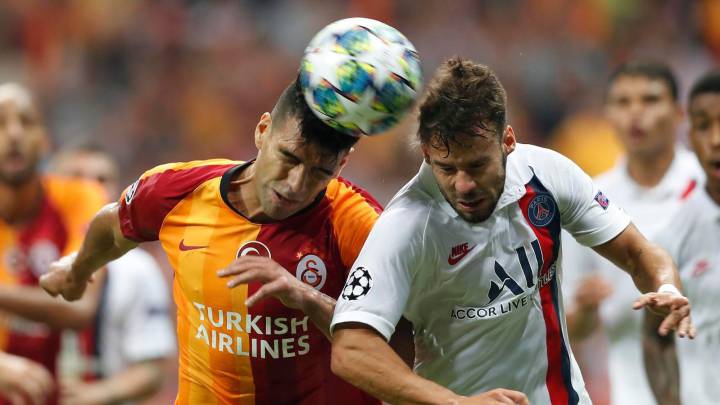 Galatasaray cae ante PSG y Falcao sigue sin ayuda en ataque