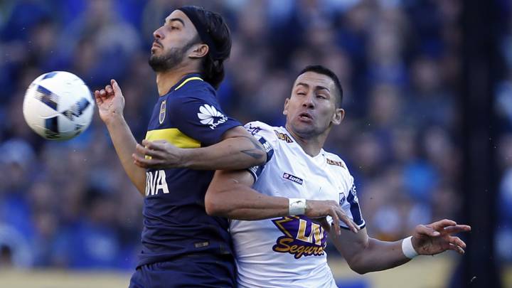 Sebastián Pérez en un partido entre Boca y Quilmes