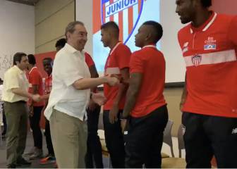Directivos del Junior le dan la bienvenida a sus fichajes