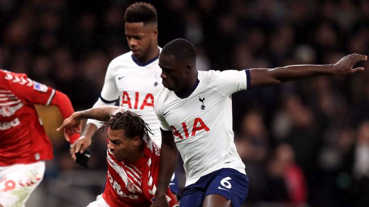 Tottenham de Davinson vence a Middlesbrough y sigue en Copa