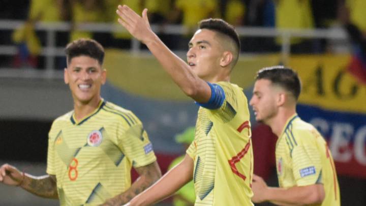 Jugadores de Colombia festejan el triunfo de la Selección frente a Venezuela en la cuarta fecha del Torneo Preolímpico Sub 23