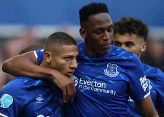 Everton, con Mina titular, repunta en la Premier League
