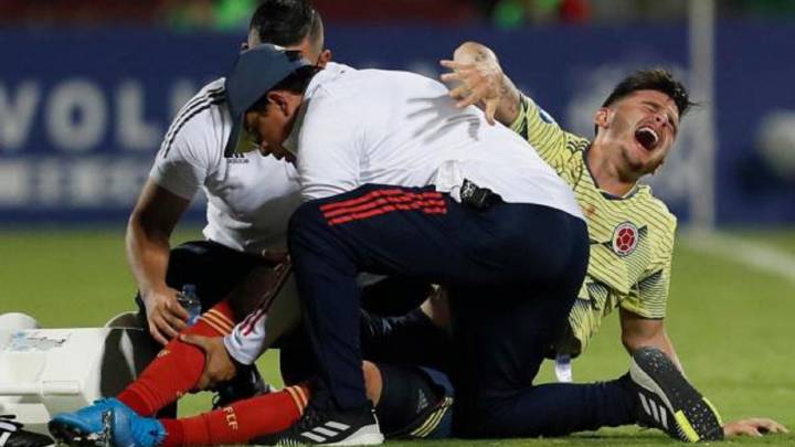Nicolás Benedetti sale lesionado ante Uruguay