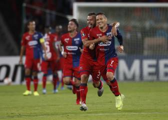 Castro y Pertuz asoman en duelo de campeones