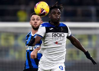 Inter tiene en sus planes juntar a Duván Zapata con Giroud