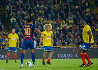 Colombia y Barcelona empatan en partido de leyendas