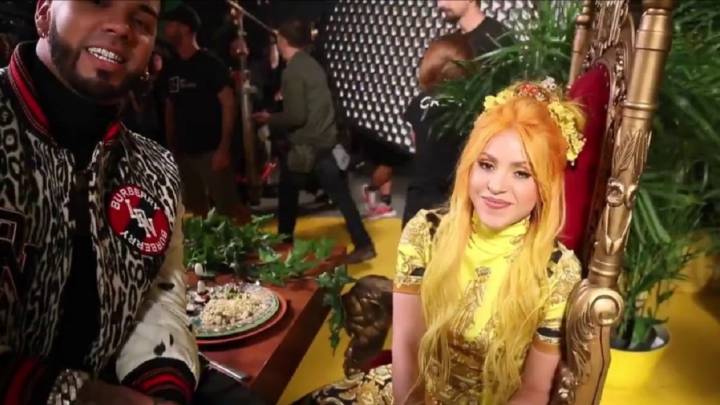 Shakira Y Su Particular Video Junto A Anuel As Colombia