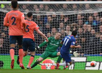Chelsea se pasea ante Everton en Stamford Bridge