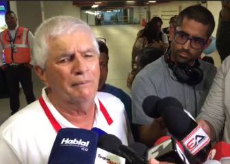 Fuerte rifirrafe entre Comesaña y periodistas en aeropuerto