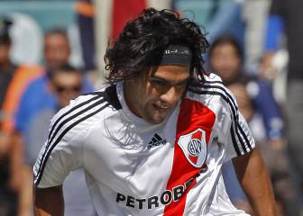Falcao, el rival al que a Schiavi le faltó darle una patada