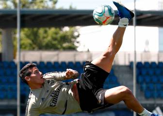 Las chilenas de James en una nueva práctica del Madrid