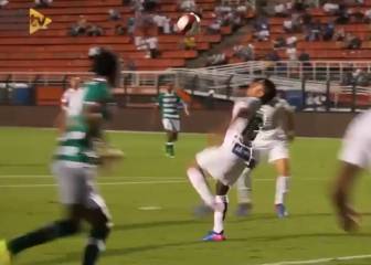 El Santos revive un golazo de chilena de Vladimir Hernández