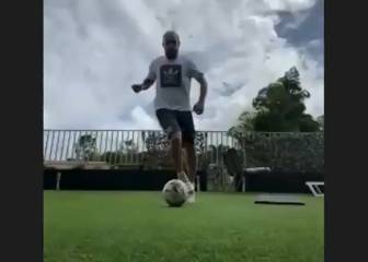 El América entrena desde casa: Algunos jugadores con balón