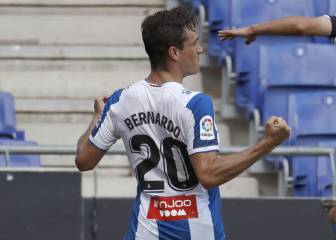 Bernardo Espinosa anota en la victoria del Espanyol