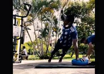 Jugadores del DIM entrenan al aire libre para el regreso