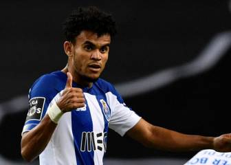 ¡Golazo! Luis Díaz engancha y la mete en el ángulo