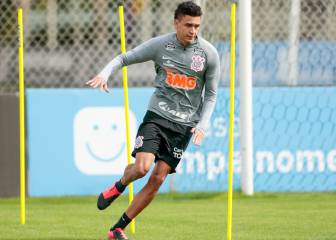 Víctor Cantillo da positivo para Covid-19