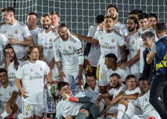 Real Madrid, con James en la grada, es campeón de LaLiga
